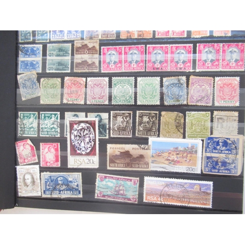 834 - 6 folders cont. c20th stamps from South Africa, Malta, Gibralta, Bahamas, Paraguay, etc.