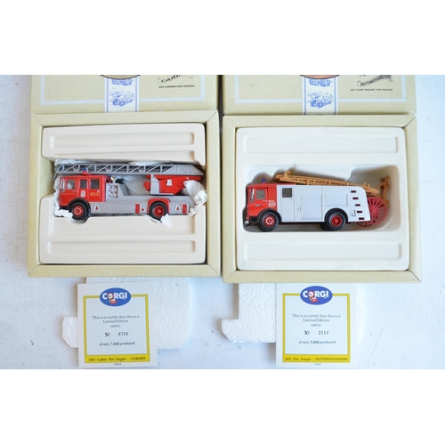 1220 - Collection of diecast model vehicles, various manufacturers and scales to include Lledo Vanguards (s... 