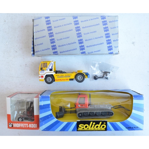 1220 - Collection of diecast model vehicles, various manufacturers and scales to include Lledo Vanguards (s... 