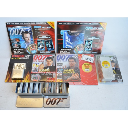 1232 - James Bond collection to include magazines and magazine syndicated diecast models, 3x IMC playsets (... 