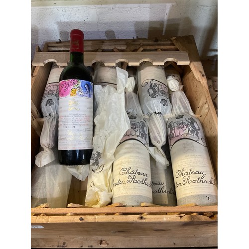 1263 - Chateau Mouton Rothschild, 1970, with marc Chagall label. 12btls in wooden case