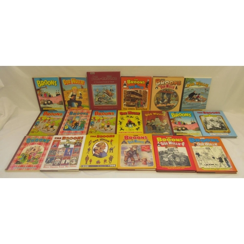 888 - Oor Wullie & The Broons assorted collection of hardback and paperback annuals (55)