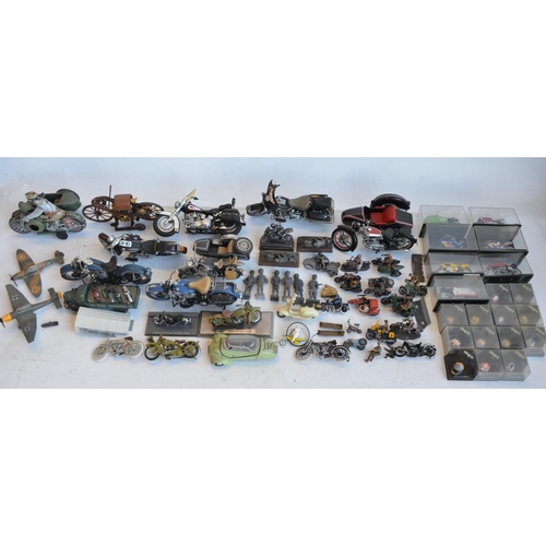 1239 - Collection of scale static motorbike models, various scales and manufacturers to include Franklin Mi... 