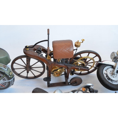 1239 - Collection of scale static motorbike models, various scales and manufacturers to include Franklin Mi... 