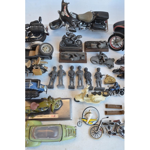 1239 - Collection of scale static motorbike models, various scales and manufacturers to include Franklin Mi... 