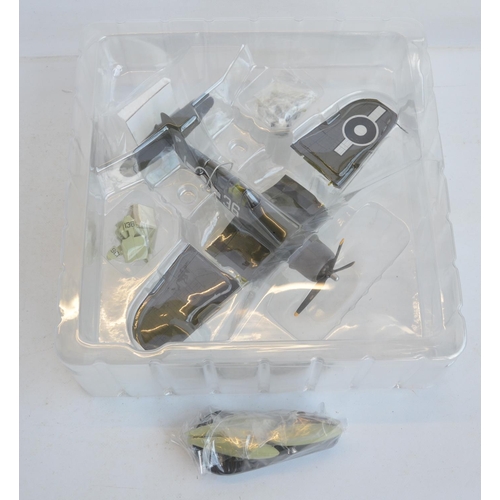 1259 - Five 1/48 scale diecast WWII allied fighter model to include a mint condition Hobbymaster Royal Navy... 