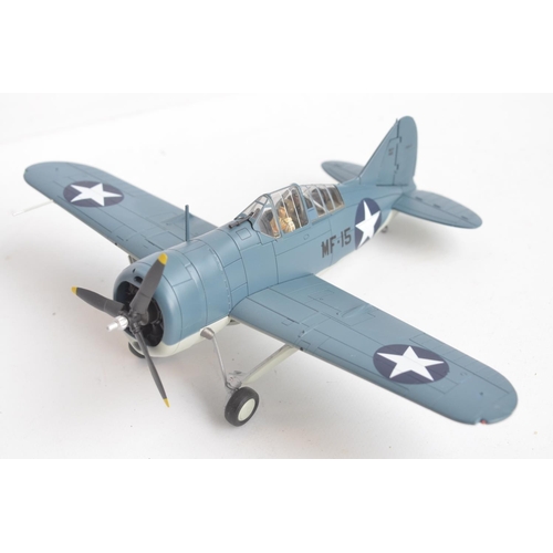 1260 - Five 1/48 scale diecast WWII US Navy fighter and trainer aircraft models to include Hobbymaster limi... 