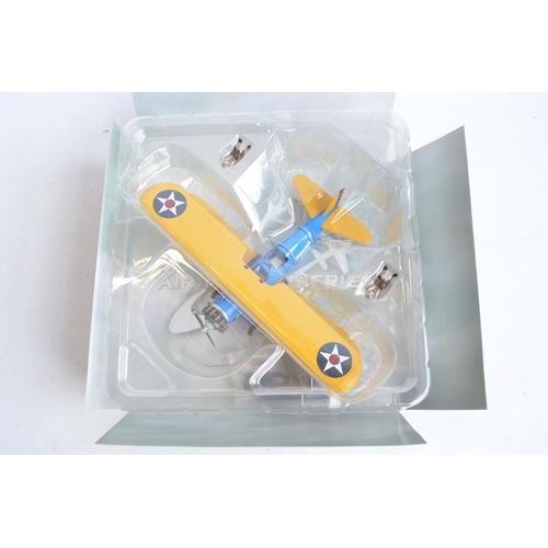 1260 - Five 1/48 scale diecast WWII US Navy fighter and trainer aircraft models to include Hobbymaster limi... 