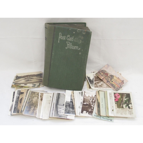 844 - Postcard album cont. early c20th postcards and a collection of loose postcards covering various loca... 