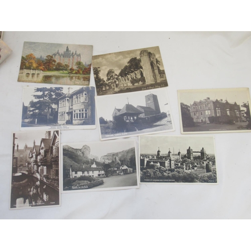 844 - Postcard album cont. early c20th postcards and a collection of loose postcards covering various loca... 