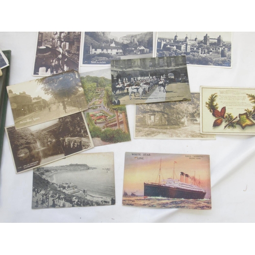 844 - Postcard album cont. early c20th postcards and a collection of loose postcards covering various loca... 