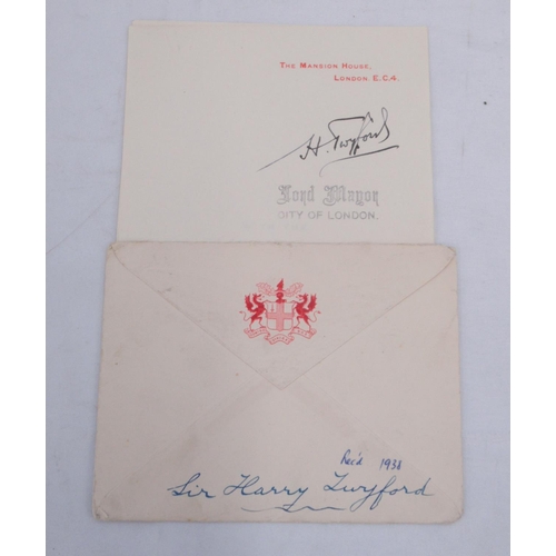 854 - Impressive one owner collection folder cont. 31 British and American Politicians and Figures signatu... 