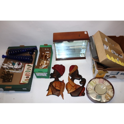 560 - Colin Jackson Collection: collection of novelty miniature clocks, two boxed coffee sets, Crystal Art... 