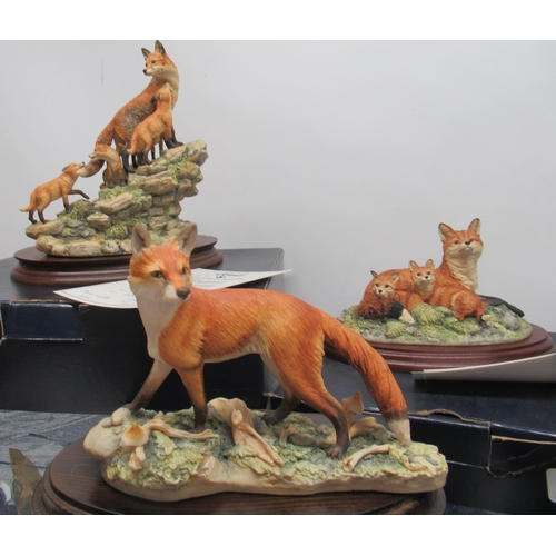 749 - Border Fine Arts foxes, incl 'Out Foxed' FT02, H9.5cm, 'Family Forage' B0332, H11cm, 'Moving Home', ... 