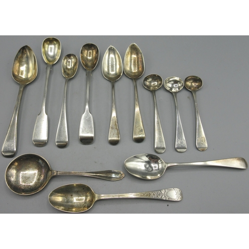 125 - Pair of George III silver monogrammed grapefruit spoons by Thomas Wallis, London 1789, a pair of Geo... 