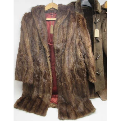 275 - Ladies mink jacket, shoulder width 40cm, pit to pit, 50cm, full length 96cm, mink stole, Baily's Gla... 