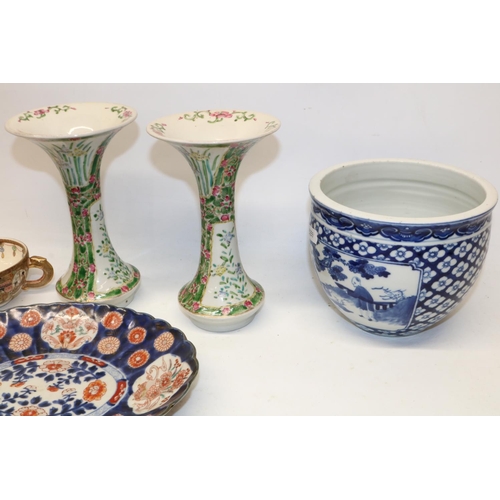 313 - Collection of Chinese and Japanese porcelain etc. incl. blue and white jardiniere, H12.5cm, Satsuma ... 