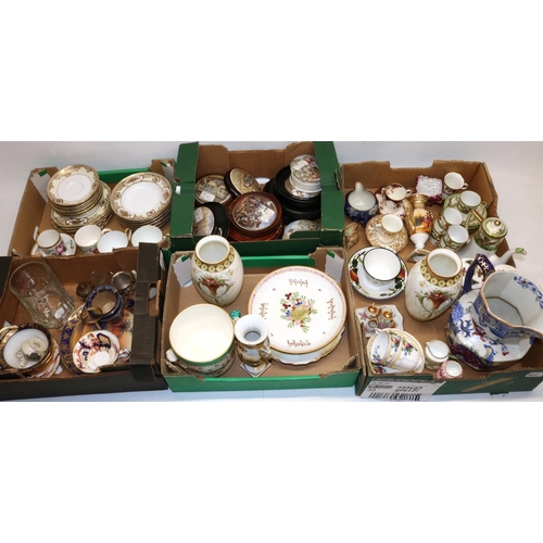 662 - Various ceramics incl. Royal Worcester shell, Mintons cache pot, pot lids, pair of Royal Doulton Edw... 