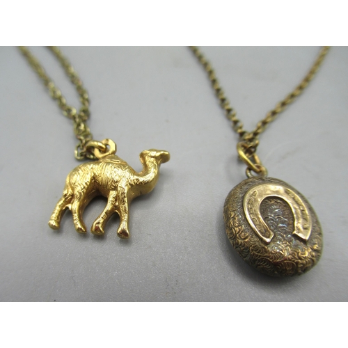 168 - 9ct yellow gold chain necklace with unmarked antique horseshoe pendant with clear panel back, a 9ct ... 