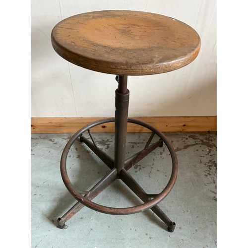 792 - Machinist stool with wooden seat adjustable for height, H60cm