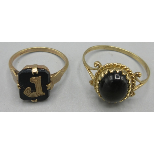 151 - 9ct yellow gold signet ring, the onyx panel set with initial J, size L, and a 9ct yellow gold ring s... 