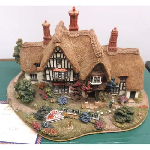 328 - Two Lilliput Lane limited edition models 'Country Living' L2171, and 'Pastures New', with boxes