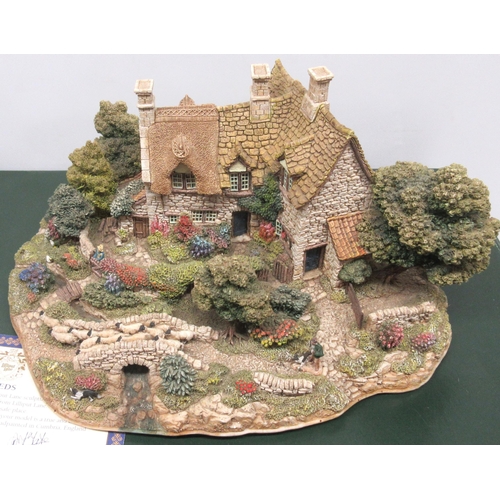 328 - Two Lilliput Lane limited edition models 'Country Living' L2171, and 'Pastures New', with boxes