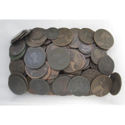 724 - Collection of c18th to c20th GB penny's, half-penny's etc., predominantly Queen Victoria but also in... 