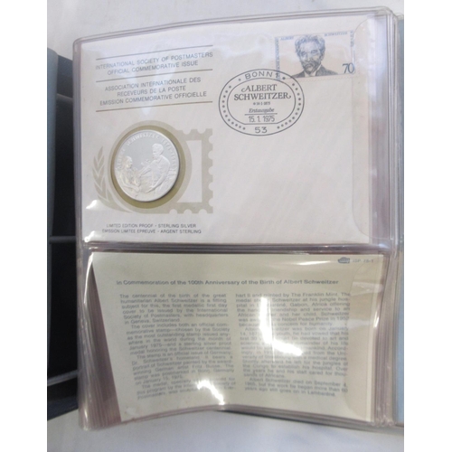 707 - International Society of Postmasters Official Commemorative Issues folder cont. 35 Silver proof coin... 