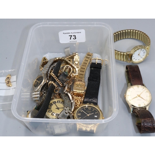 73 - Rotary gold plated quartz wristwatch with date, signed black dial, Roman and baton indices, centre s... 