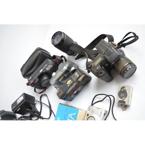 376 - Collection of 35mm film and early digital cameras to include Vivitar V3000s and Praktica SLR's with ... 