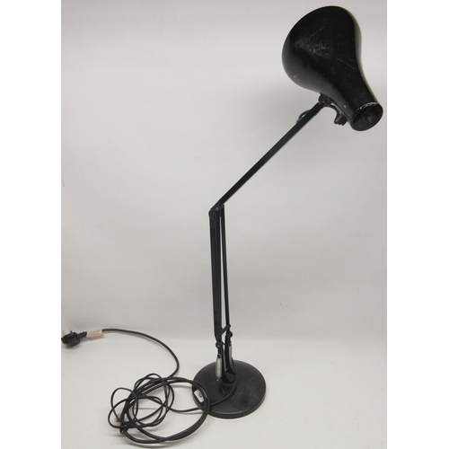 164 - Black anglepoise Herbert Terry model 90 table desk lamp on circular base, extended H85cm, A/F