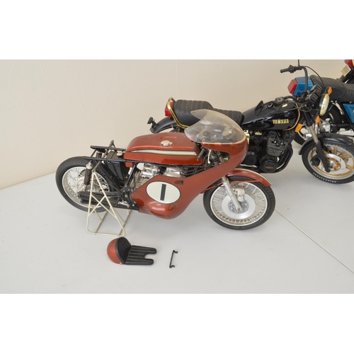 1318 - Four competently built 1/6 scale plastic motorbike model kits, (almost certainly Tamiya), some minor... 