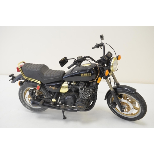 1318 - Four competently built 1/6 scale plastic motorbike model kits, (almost certainly Tamiya), some minor... 