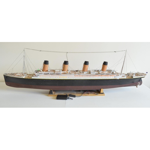 1324 - RMS Titanic built kit model from Trumpeter with added upper deck lighting (runs off USB, also has a ... 