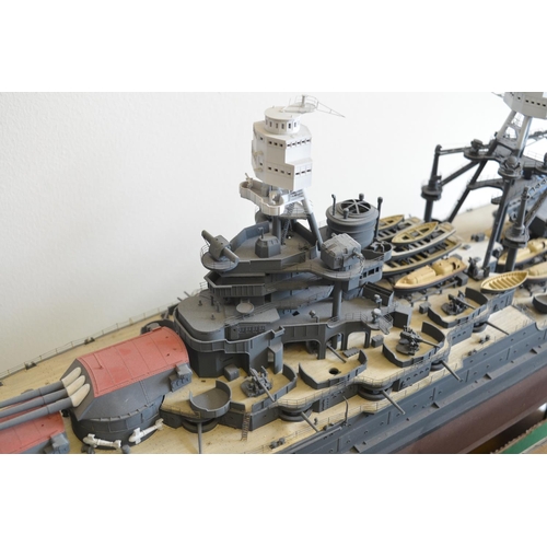 1325 - Two built 1/200 scale WWII era plastic model ships to include USS Arizona (approx length 96cm) and H... 