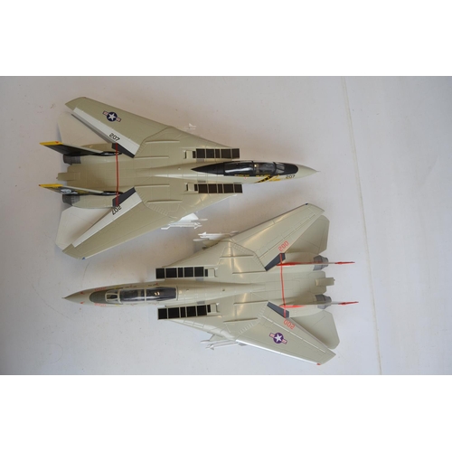 1268 - Two 1/48 scale diecast Grumman F-14A Tomcat models from The Armour Collection to include VF-111 Sund... 