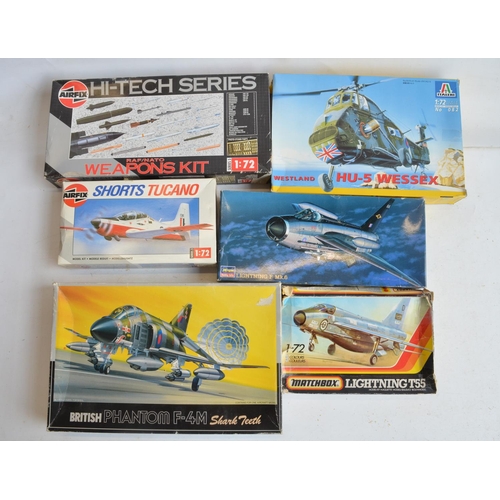 1277 - Collection of 1/72 scale RAF/RN/AAC plastic model kits (mostly unstarted, please note almost all wit... 