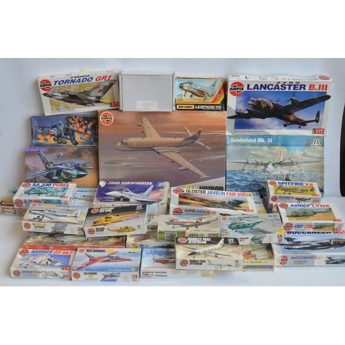 1278 - Collection of 1/72 scale RAF/RN/AAC plastic model kits (mostly unstarted, please note almost all wit... 