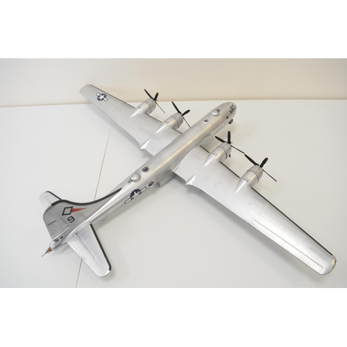 1286 - Large built Monogram 1/48 Boeing B-29 Superfortress plastic model kit, spray finished, overall lengt... 