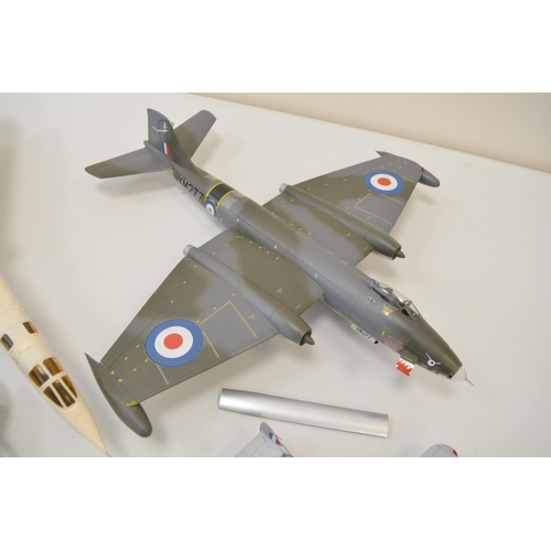 1287 - Five 1/48 scale built plastic models kits, all RAF/RN to include Airfix TSR2, Canberra and Vampire, ... 