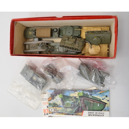 1291 - Collection of built plastic model kits, mainly WW2 including aircraft and armour, Airfix 1/24 scale ... 