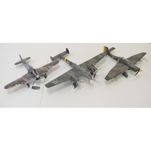 1292 - Three well presented built 1/32 scale plastic aircraft models to include car door Hawker Typhoon, Bf... 