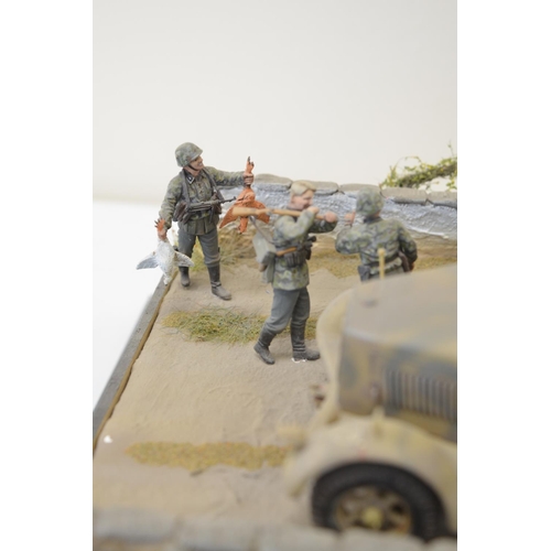 1296 - Well made and highly detailed 1/35 scale plastic model WWII diorama, depicting German armour crossin... 