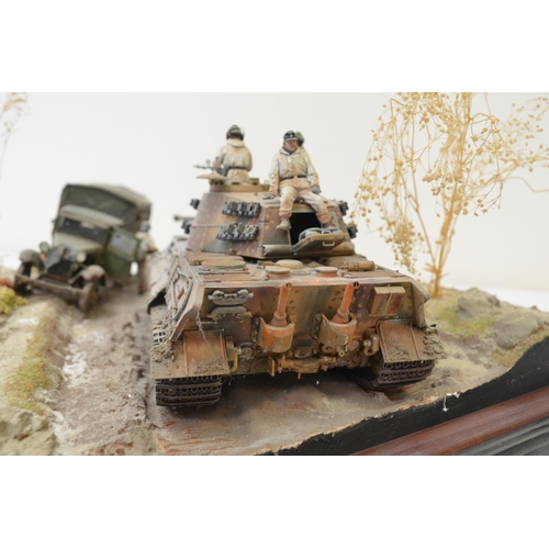 1301 - A pair of highly detailed and very well constructed 1/35 scale plastic model WWII dioramas depicting... 