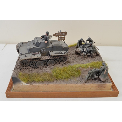 1313 - Three highly detailed and very well constructed 1/35 scale plastic model WWII German Army dioramas i... 