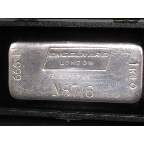 685 - Engelhard London stamped 'G. Andrews N8716' 999 1 Kilo silver bar