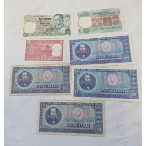 817 - Folder cont. a mixed collection of c20th Russian, Romanian, Indonesian and other banknotes (167)