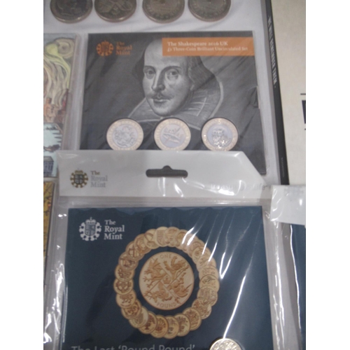 792 - Large collection of circulated, cupro-nickle and BUNC coins to inc. 9 £5 coins, 5 commemorative £2 c... 