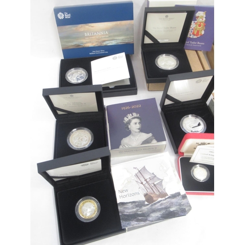 709 - Mixed collection of Silver proof coins predominantly from the Royal Mint to inc. The Royal Tudor Bea... 